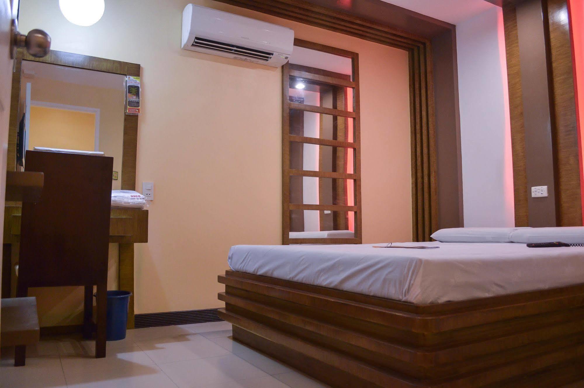 Hotel Sogo Sta Mesa Manila Eksteriør billede