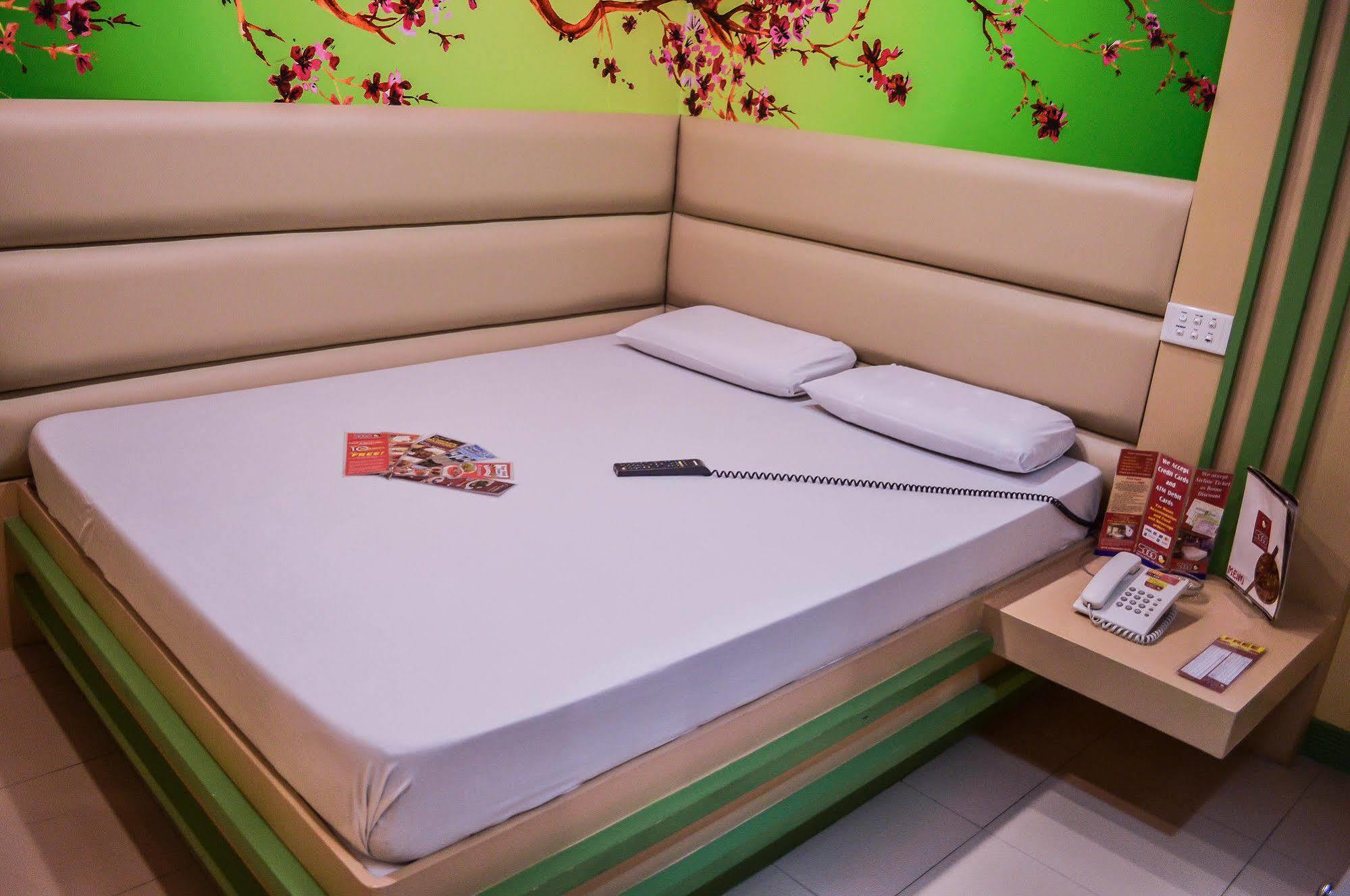 Hotel Sogo Sta Mesa Manila Eksteriør billede