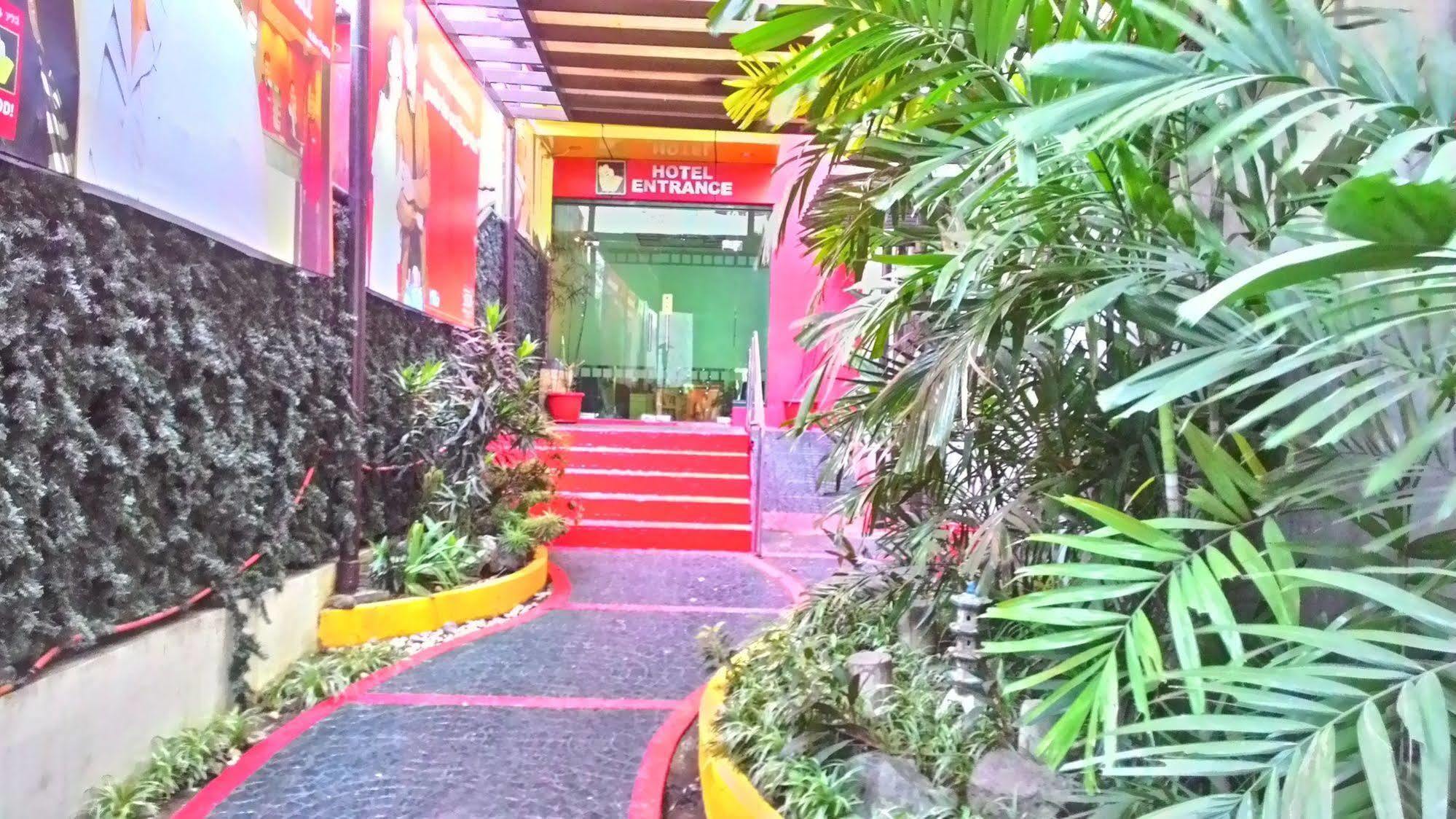 Hotel Sogo Sta Mesa Manila Eksteriør billede